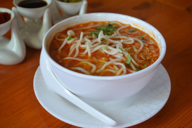 Veg Thukpa